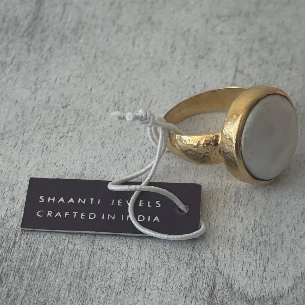 SHAANTI JEWELS Gold Plated 925 Sterling Silver Baroque Moth of Pearl Ring 7.5